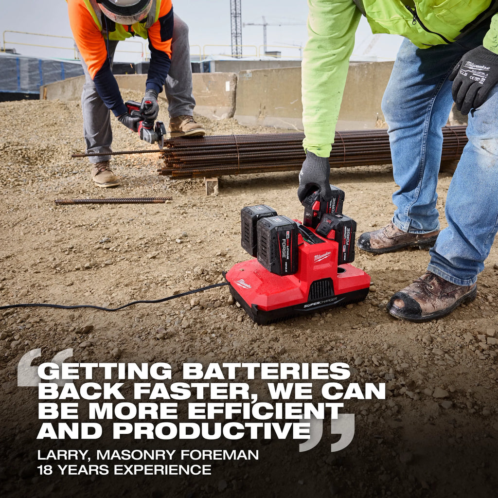 Milwaukee 48-59-1818 M18™ & M12™ Four Bay Simultaneous Super Charger w/ PACKOUT™ Compatibility