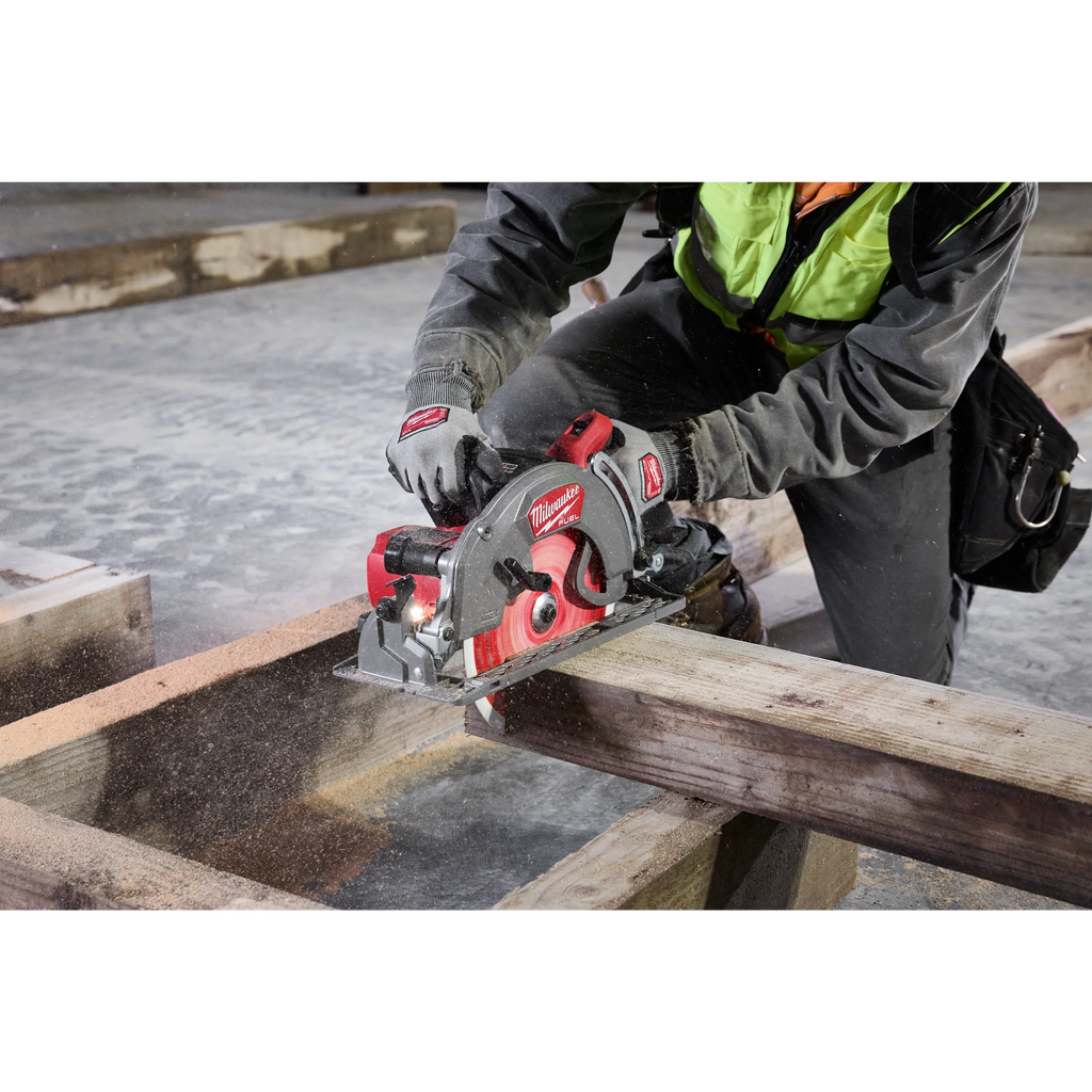 Milwaukee 3026-21HD M18 FUEL™ 10-1/4" Rear Handle Circular Saw Kit