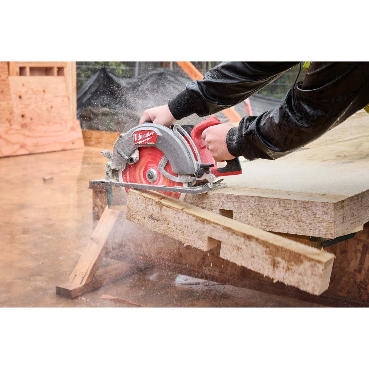Milwaukee 3026-21HD M18 FUEL™ 10-1/4" Rear Handle Circular Saw Kit