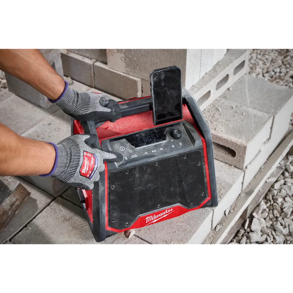 Milwaukee 2956-20 M18 Bluetooth Jobsite Radio + Charger