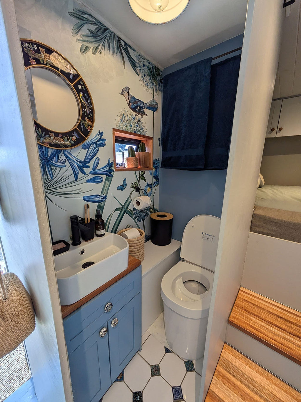 Separett Tiny with Urine Container Composting Toilet