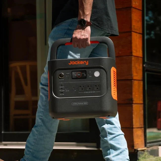 Jackery Explorer 2000 V2 Solar Generator + 2 x SolarSaga 200W Portable Solar Panels