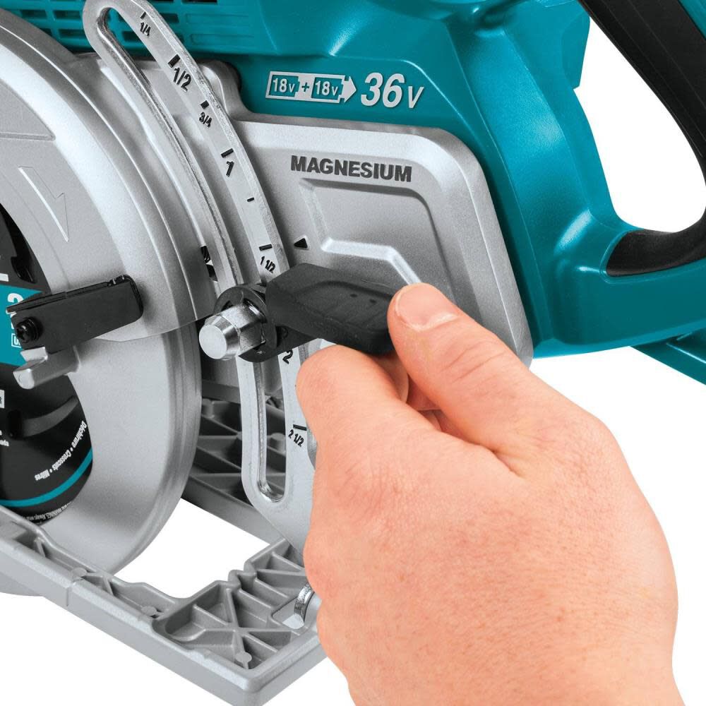 Makita XSR01PT 36V (18V X2) LXT® Brushless Rear Handle 7-1/4" Circular Saw Kit (5.0Ah)