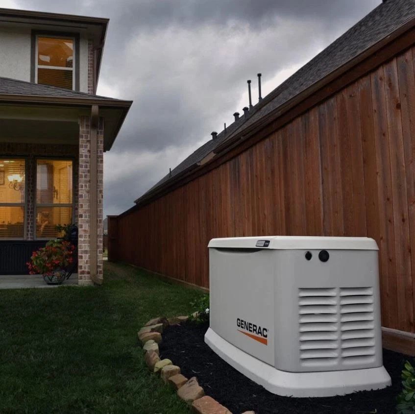 Generac Guardian Series 10,000 Watt (10Kw) Dual Fuel 50-State Air-Cooled Home