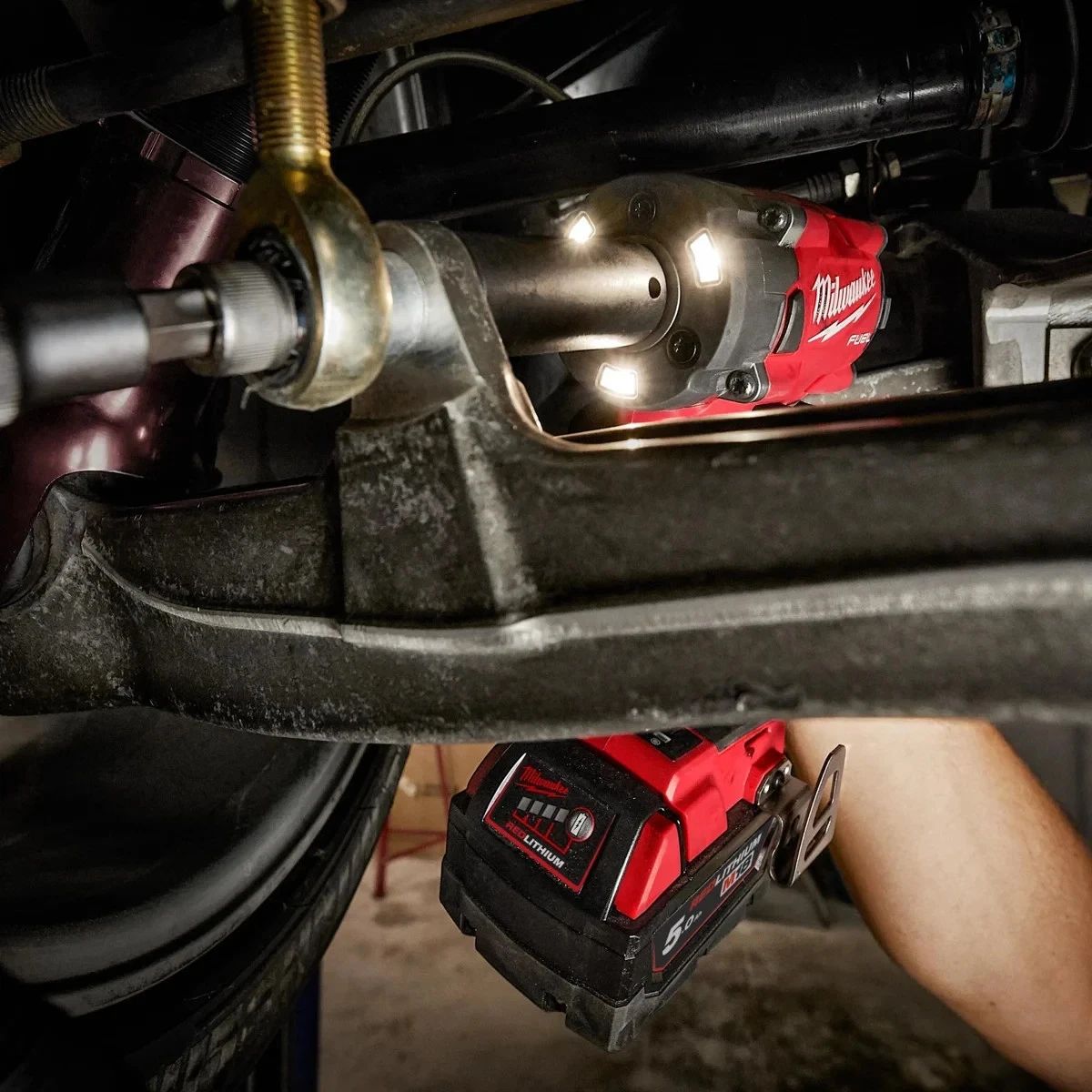 Milwaukee M18FIW2F12-502X 18V Fuel 1/2" Compact Impact Wrench Kit 2X 5.0Ah