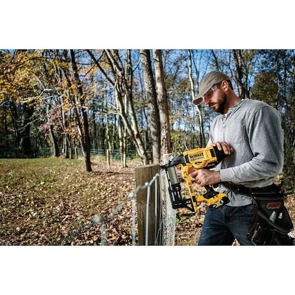 DEWALT DCFS950B 20V MAX XR 9GA Fencing Stapler Cordless Bare Tool Open Box New