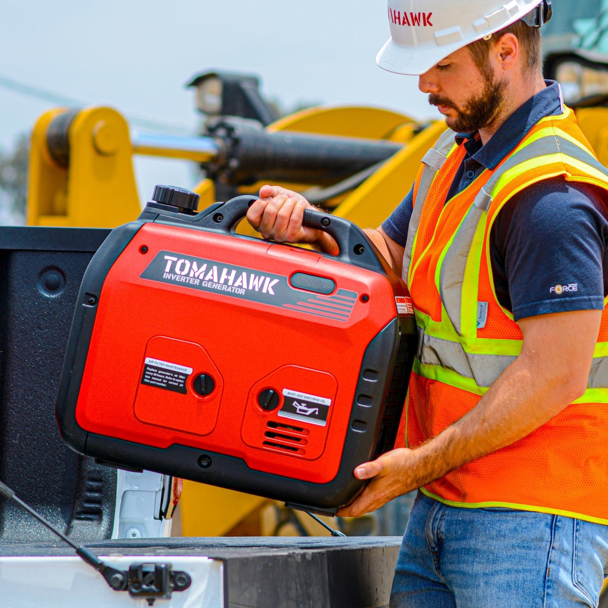 Tomahawk Power 3000 Watt Inverter Generator Super Quiet Portable Gas Power Professional Use